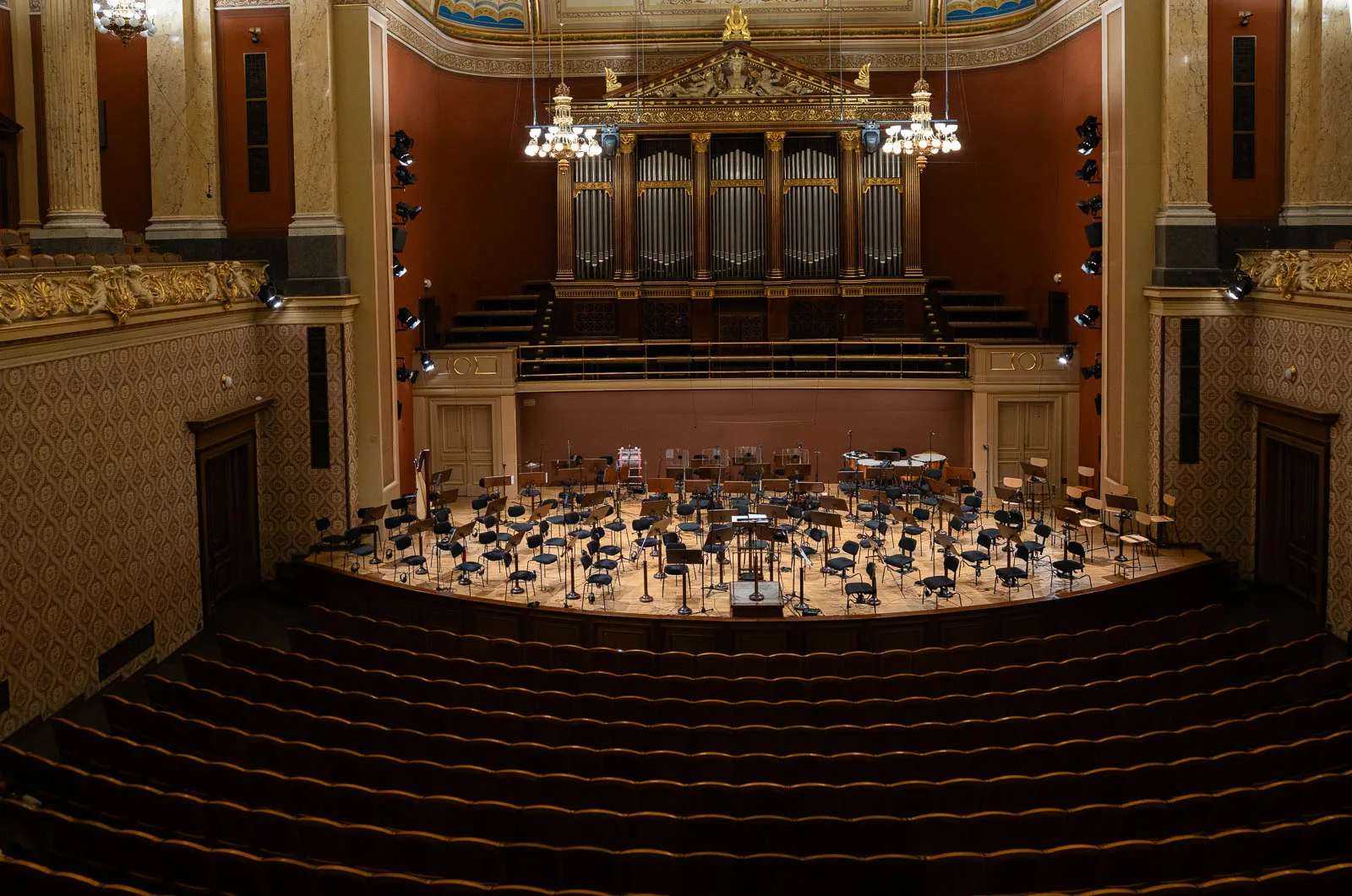 Dvořák Hall — Main Stage